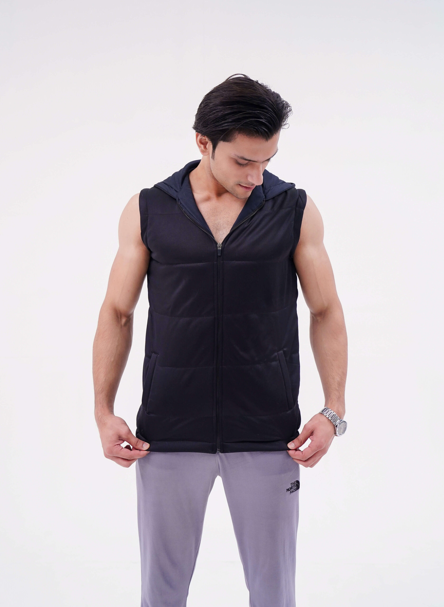 Sleeve less Zipper Hood - Black - Image 4